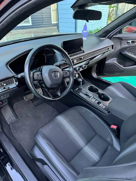 2022 Honda Civic 11th Gen - Image 9 of 15