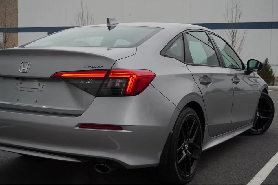 2022 Honda Civic 11th Gen - Image 12 of 18