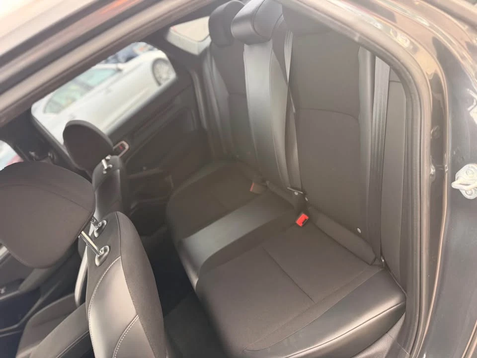 2022 Honda Civic 11th Gen - Image 8 of 10