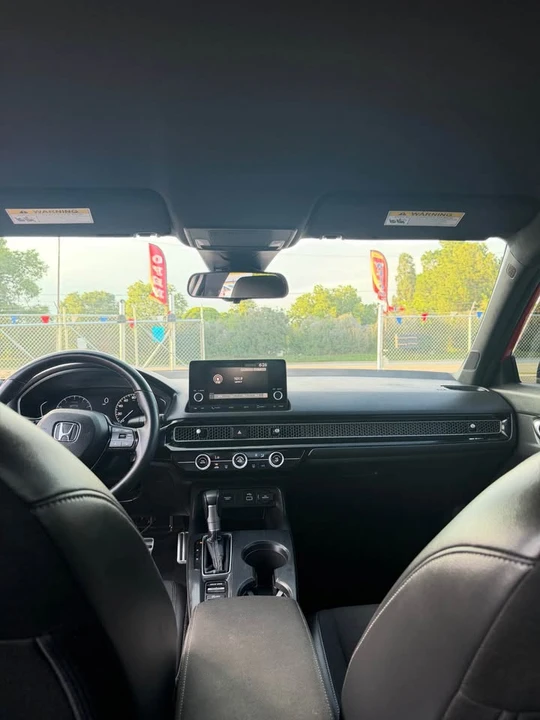 2022 Honda Civic 11th Gen - Image 16 of 19