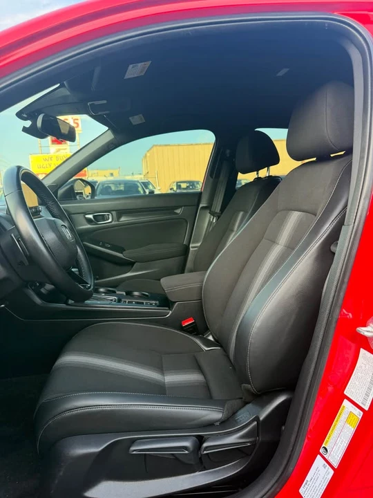 2022 Honda Civic 11th Gen - Image 10 of 19