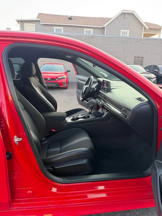 2022 Honda Civic 11th Gen - Image 12 of 19