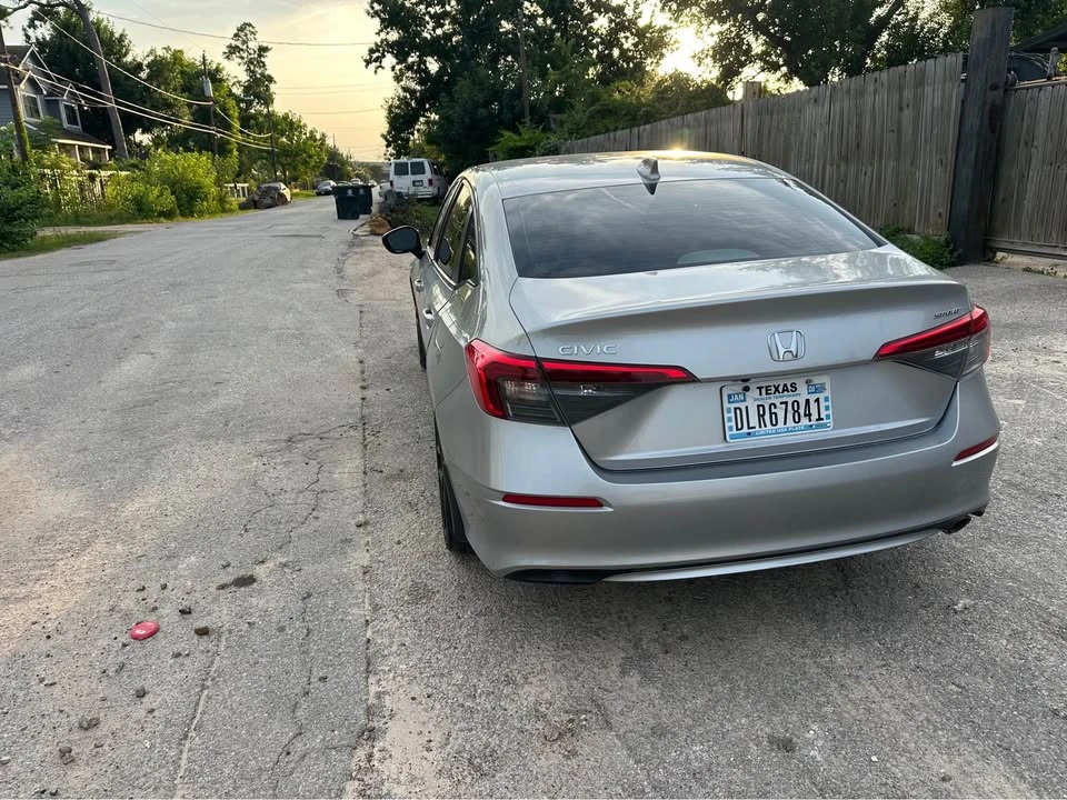 2022 Honda Civic 11th Gen - Image 8 of 12