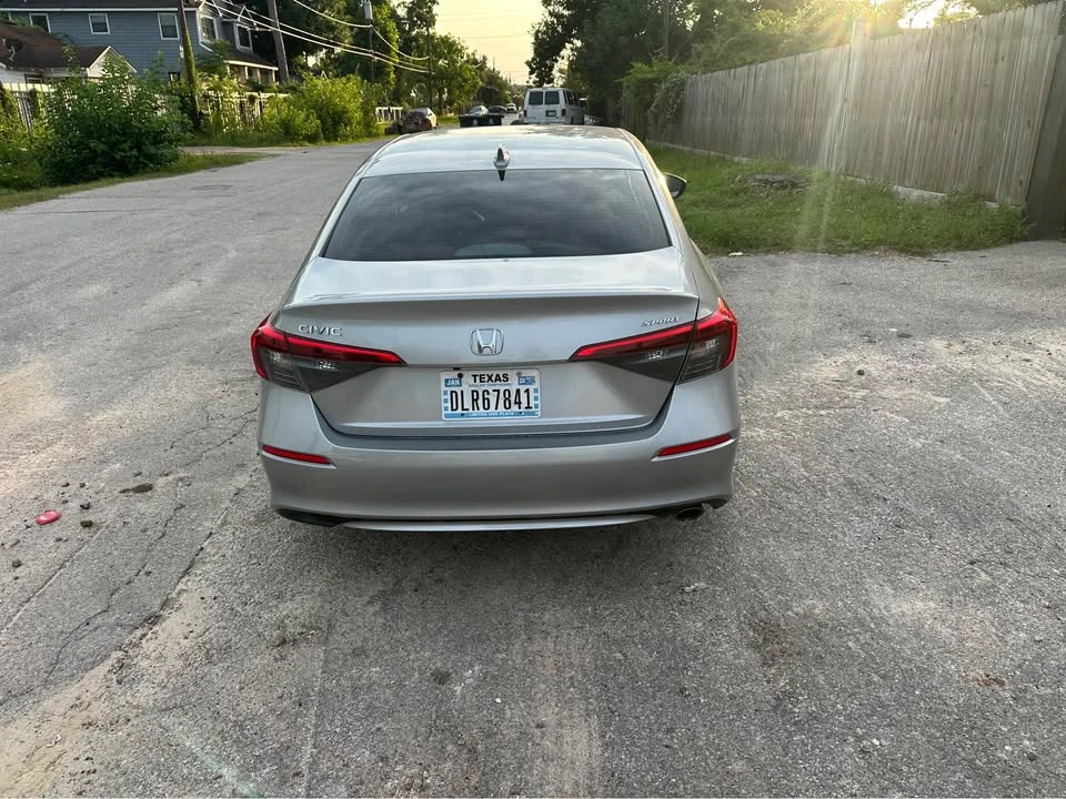 2022 Honda Civic 11th Gen - Image 10 of 12