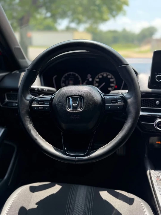 2022 Honda Civic 11th Gen - Image 9 of 14