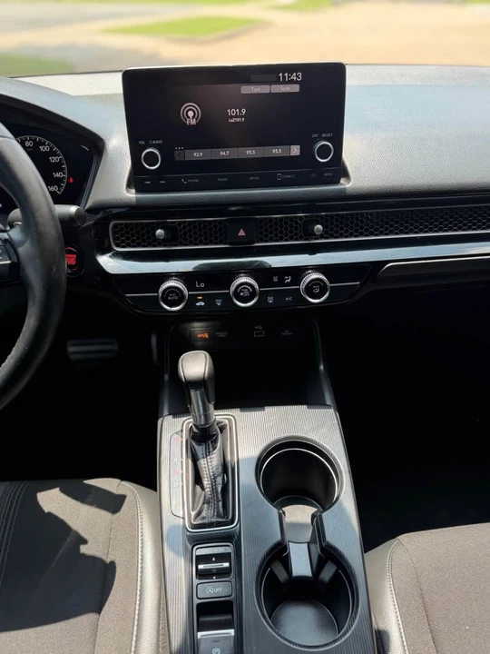 2022 Honda Civic 11th Gen - Image 8 of 14