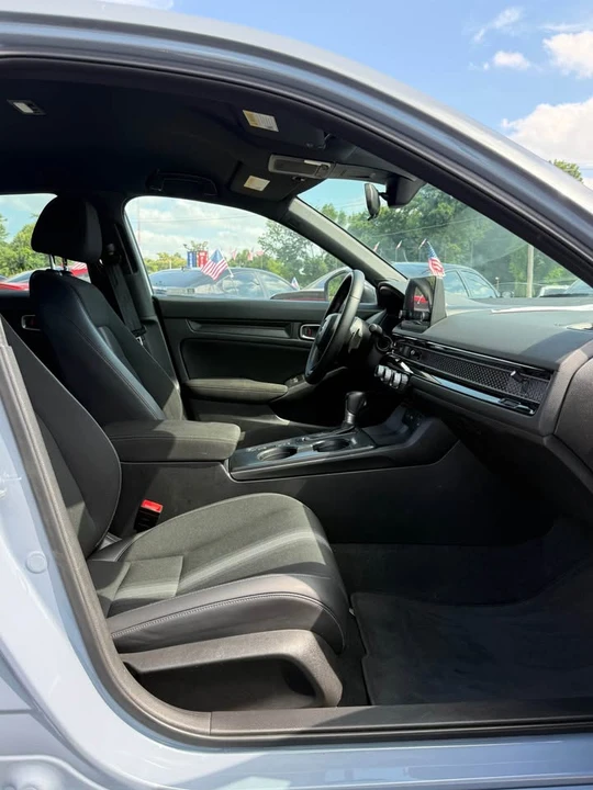 2022 Honda Civic 11th Gen - Image 12 of 14