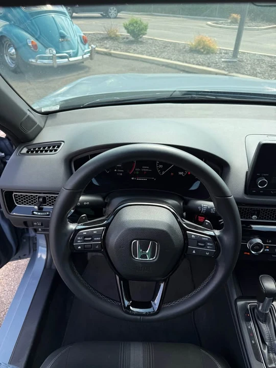 2022 Honda Civic 11th Gen - Image 10 of 14