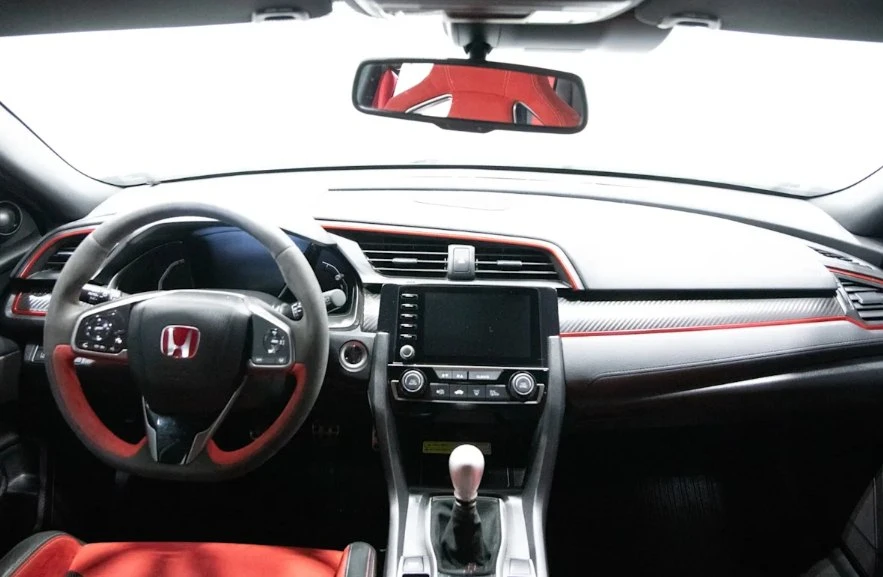 2022 Honda FL5 Civic Type R - Image 12 of 20