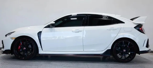 2022 Honda FL5 Civic Type R - Image 2 of 20