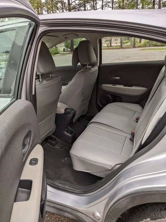 2022 Honda HR-V - Image 10 of 12
