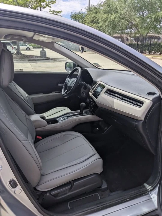 2022 Honda HR-V - Image 8 of 12