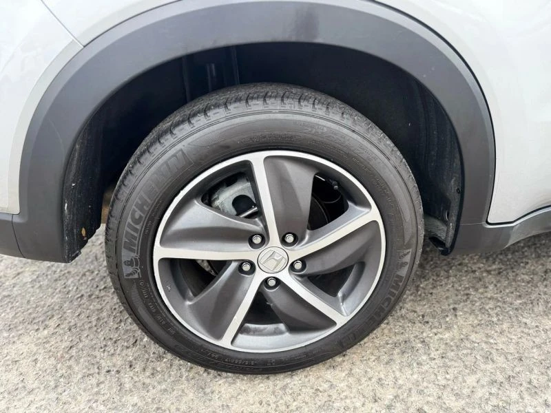 2022 Honda HR-V 3rd Gen - Image 11 of 12