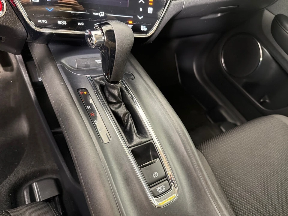 2022 Honda HR-V 3rd Gen - Image 17 of 21