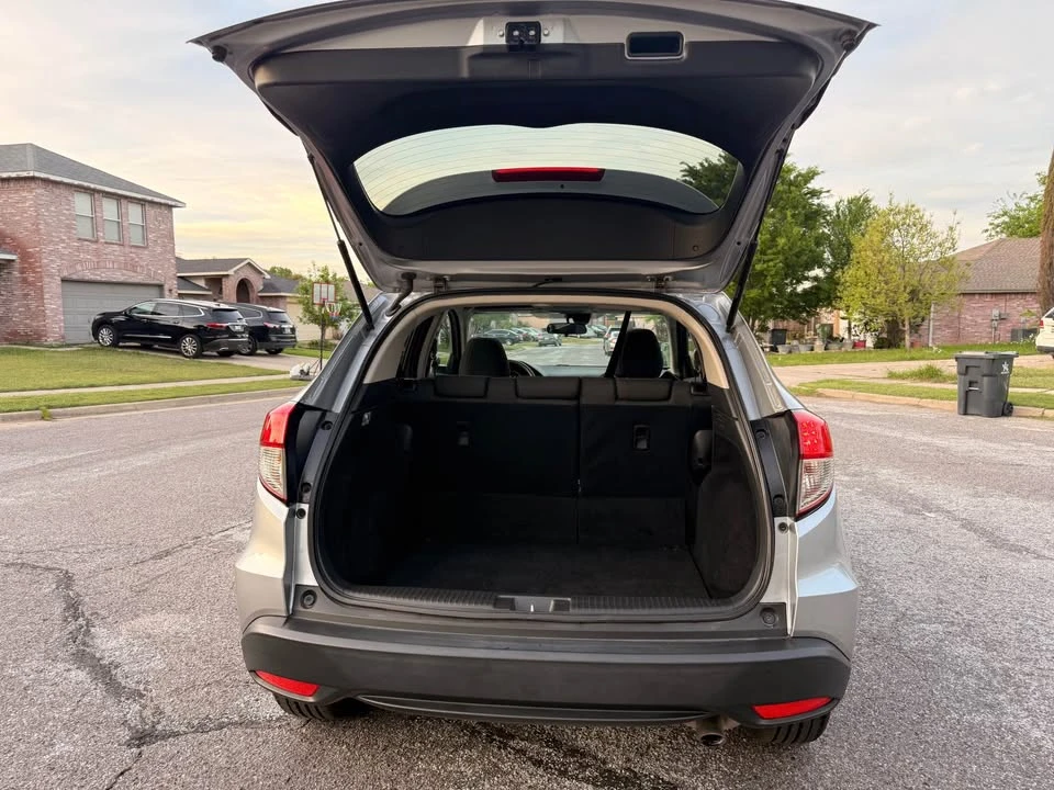 2022 Honda HR-V 3rd Gen - Image 13 of 20