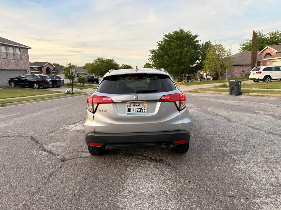 2022 Honda HR-V 3rd Gen - Image 6 of 20
