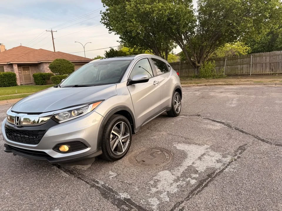 2022 Honda HR-V 3rd Gen - Image 3 of 20