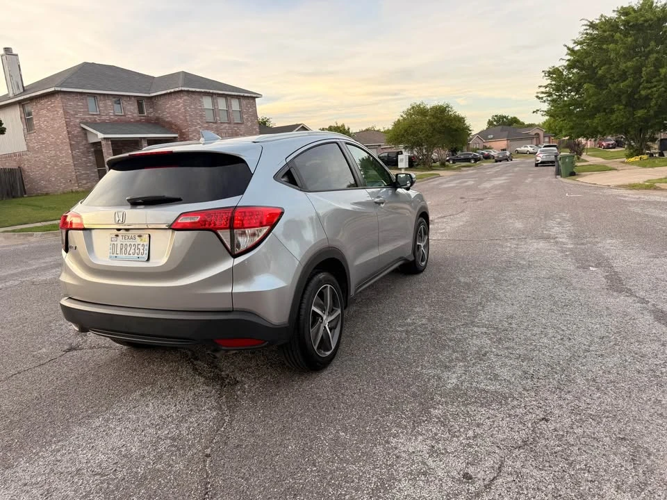2022 Honda HR-V 3rd Gen - Image 7 of 20