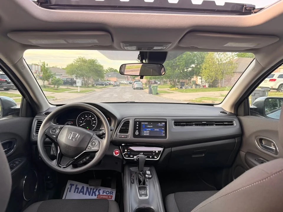2022 Honda HR-V 3rd Gen - Image 17 of 20