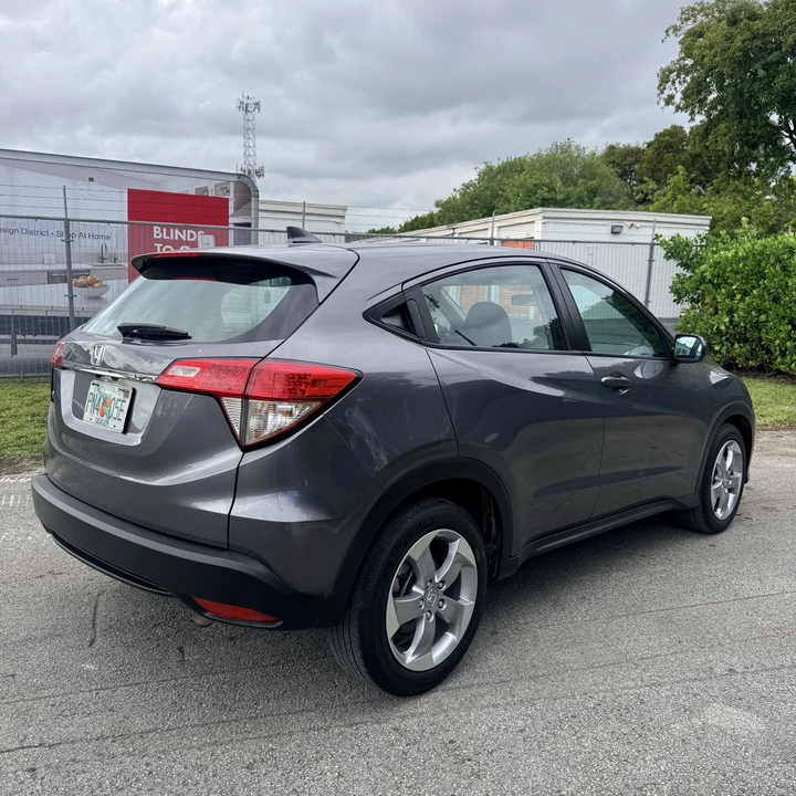 2022 Honda HR-V 2nd Gen - Image 5 of 14