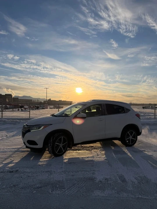 2022 Honda HR-V 3rd Gen - Image 5 of 10