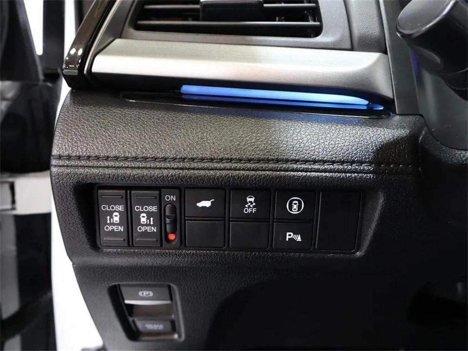 2022 Honda Odyssey - Image 16 of 31