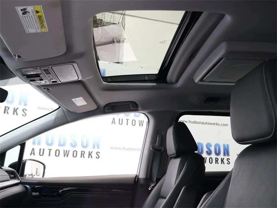 2022 Honda Odyssey - Image 26 of 31