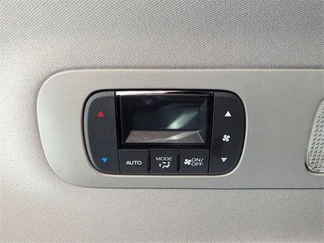 2022 Honda Odyssey - Image 19 of 21