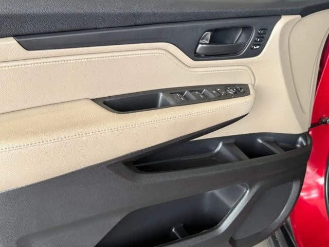 2022 Honda Odyssey - Image 18 of 21