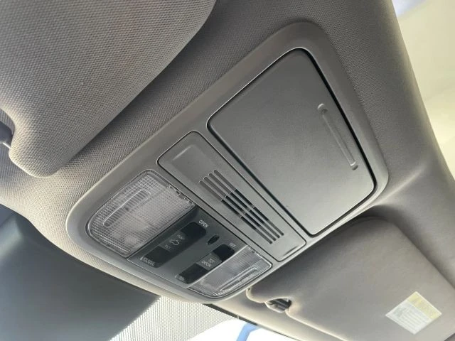 2022 Honda Odyssey - Image 15 of 30