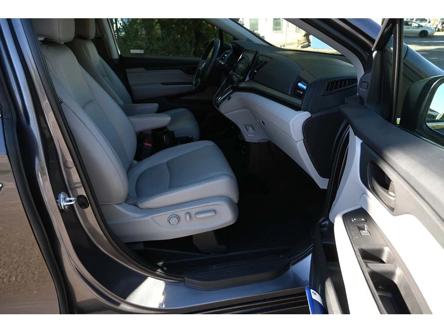 2022 Honda Odyssey - Image 15 of 21