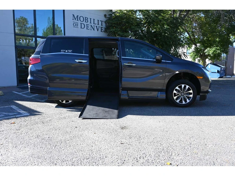 2022 Honda Odyssey - Image 17 of 21