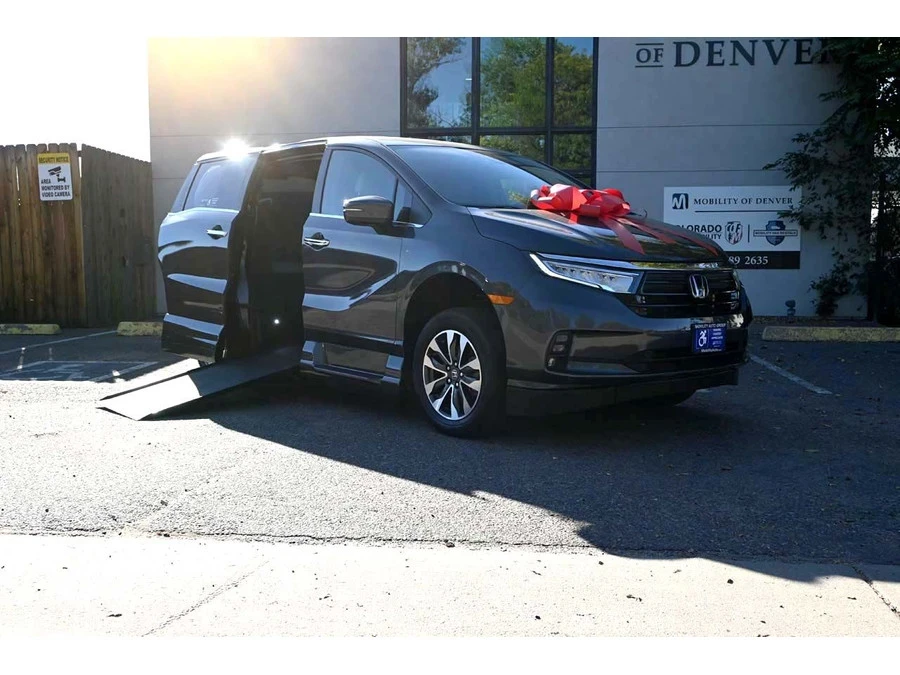 2022 Honda Odyssey - Image 2 of 12