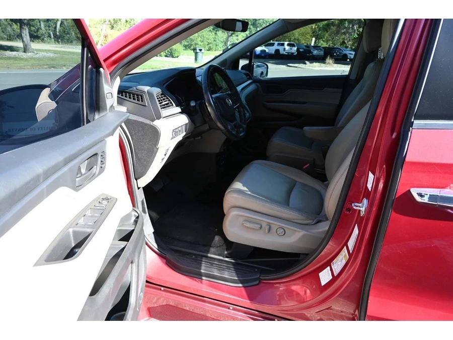 2022 Honda Odyssey - Image 13 of 21