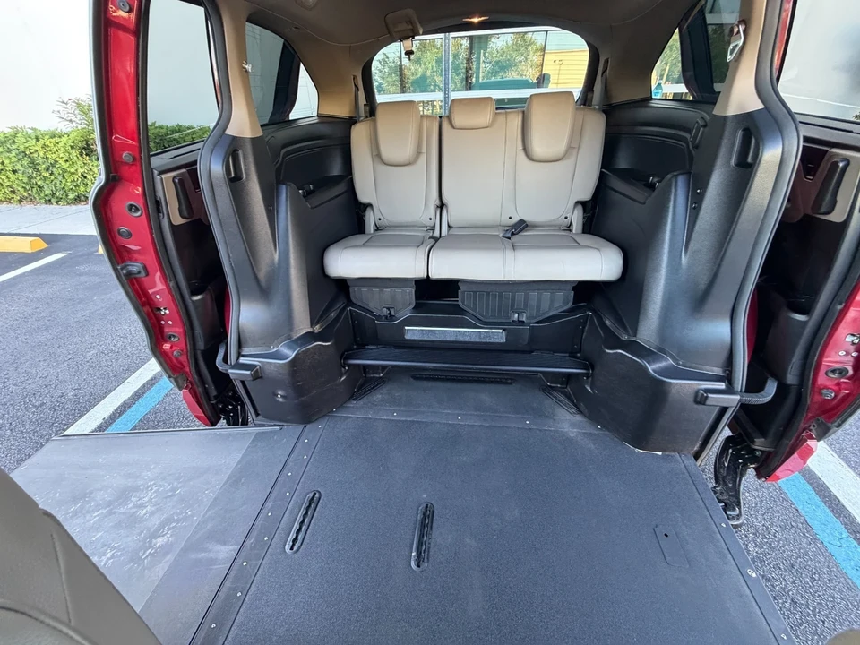 2022 Honda Odyssey - Image 20 of 21