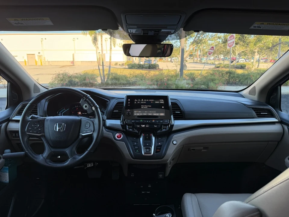 2022 Honda Odyssey - Image 15 of 21