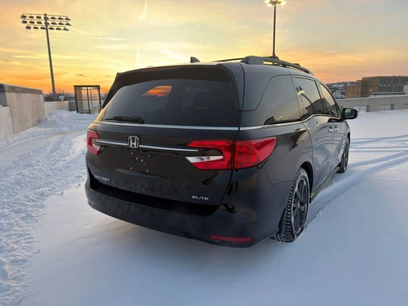 2022 Honda Odyssey - Image 2 of 12