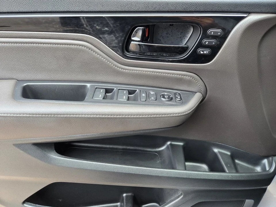 2022 Honda Odyssey - Image 16 of 21