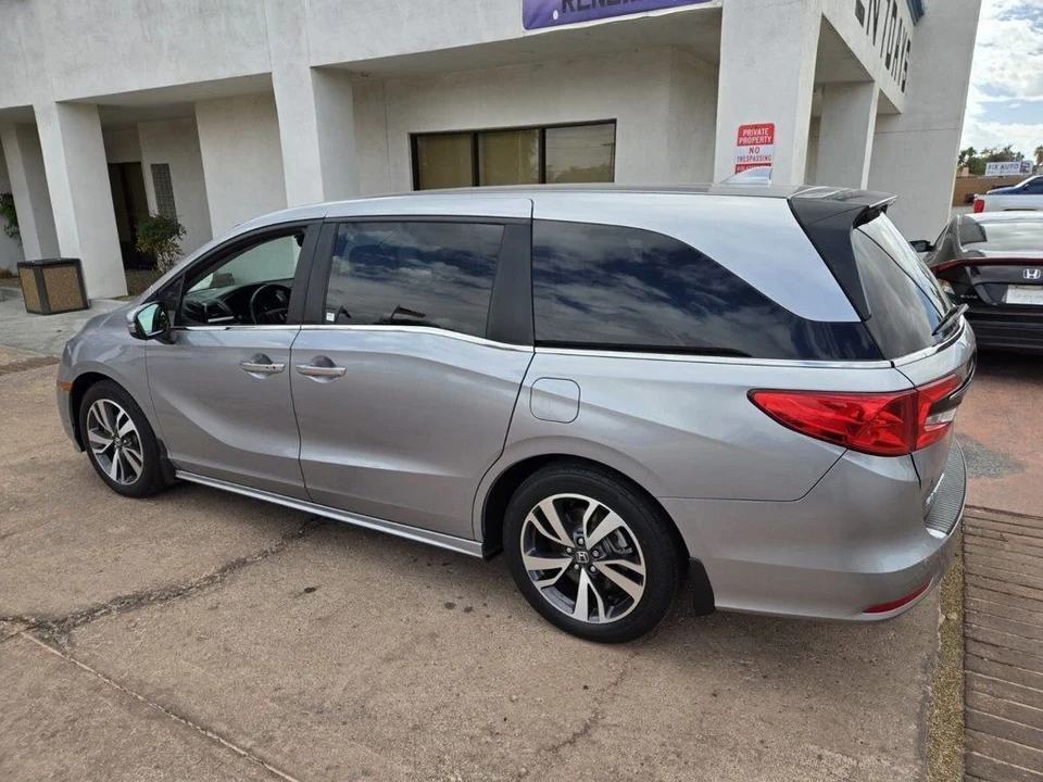2022 Honda Odyssey - Image 2 of 12