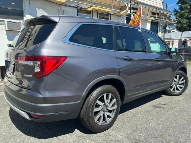 2022 Honda Pilot 3rd Gen - Image 3 of 12