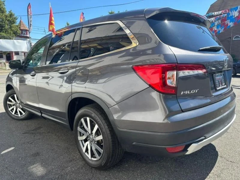 2022 Honda Pilot 3rd Gen - Image 5 of 12