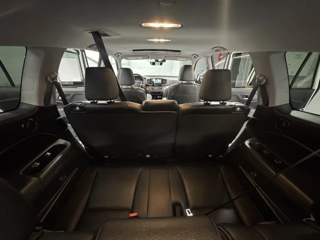 2022 Honda Pilot 3rd Gen - Image 10 of 21