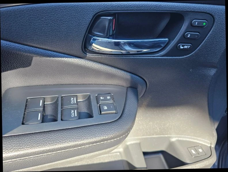 2022 Honda Pilot 3rd Gen - Image 6 of 12