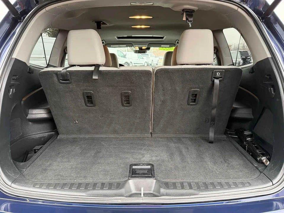 2022 Honda Pilot 3rd Gen - Image 17 of 21