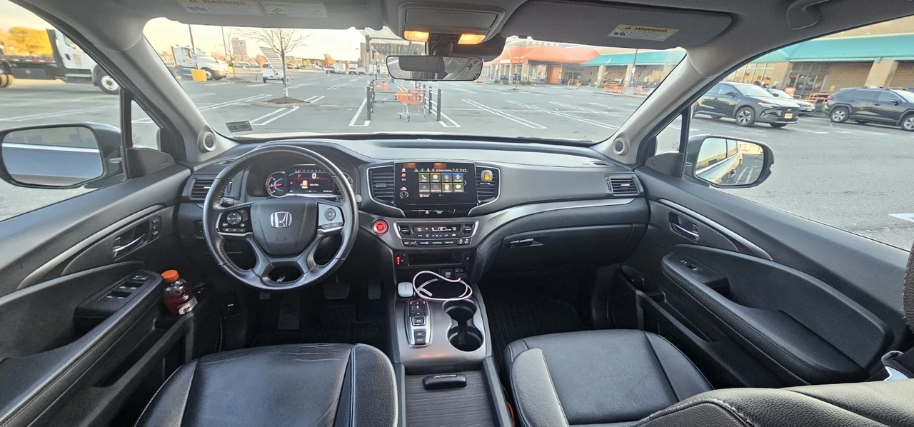 2022 Honda Pilot 4th Gen - Image 7 of 9