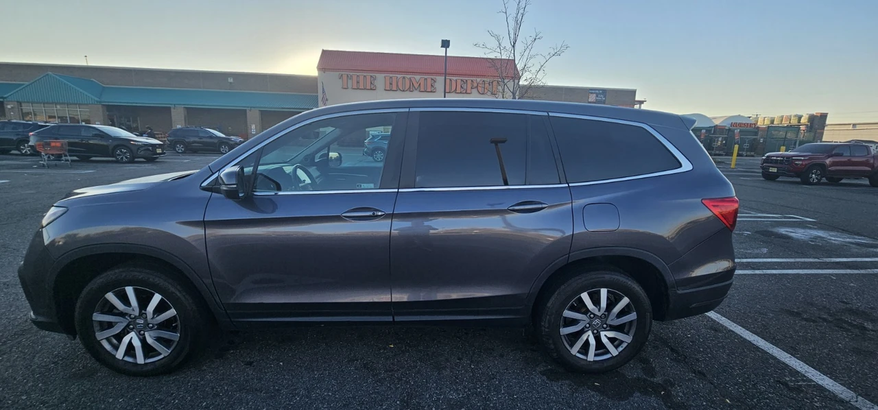 2022 Honda Pilot 4th Gen - Image 4 of 9