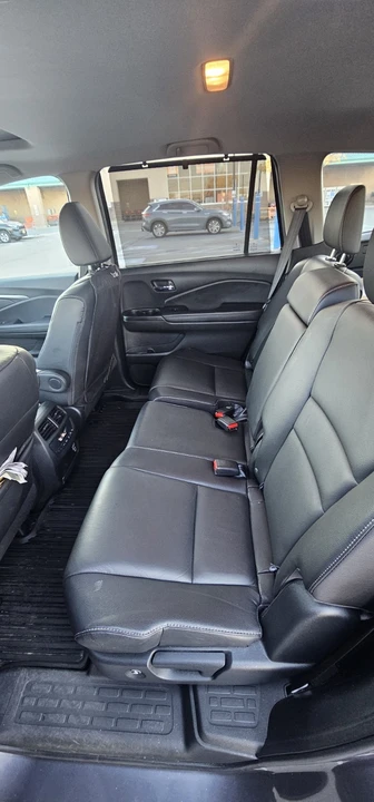 2022 Honda Pilot 4th Gen - Image 6 of 9