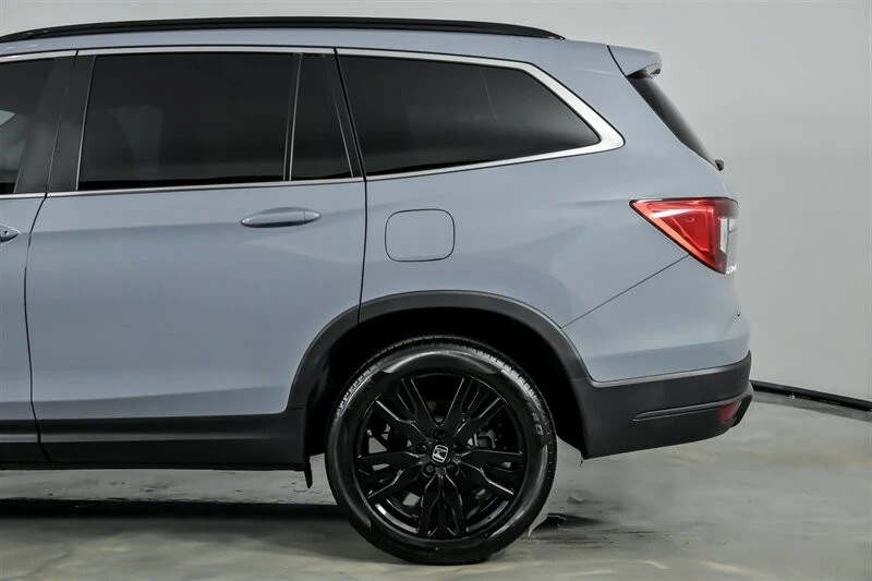 2022 Honda Pilot 3rd Gen - Image 9 of 12