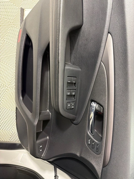 2022 Honda Pilot 3rd Gen - Image 11 of 21
