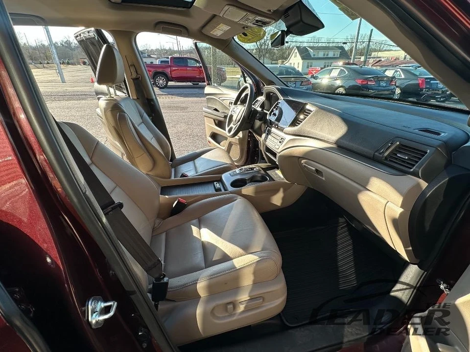 2022 Honda Pilot 3rd Gen - Image 14 of 20